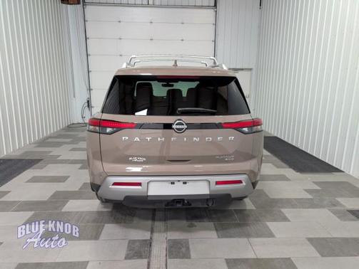Baja Storm 2025 Nissan Pathfinder Platinum 4WD