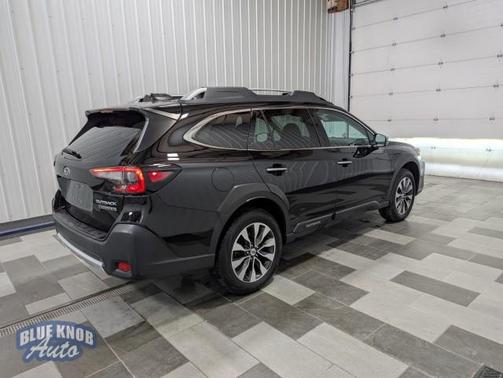 2023 Subaru Outback Touring XT