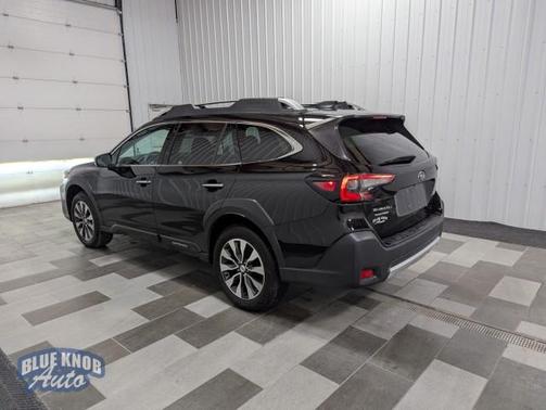 2023 Subaru Outback Touring XT