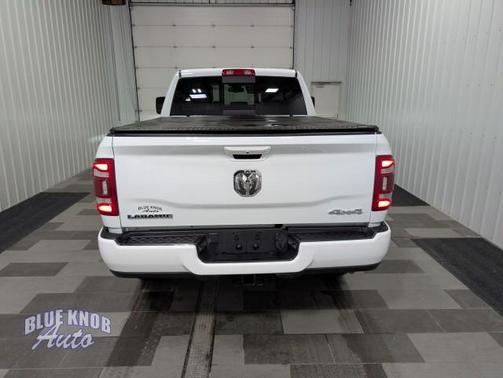 Bright White Clearcoat 2024 RAM 2500 Laramie Crew Cab 4x4 6'4' Box
