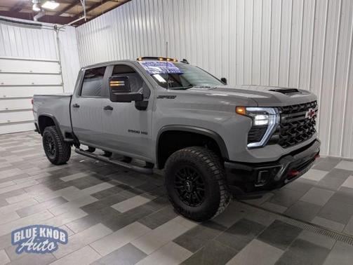 2025 Chevrolet Silverado 2500 4WD Crew Cab Standard Bed ZR2