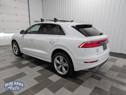 2022 Audi Q8 55 Premium Plus