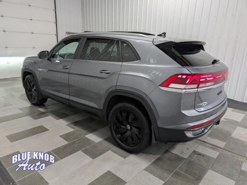 2024 Volkswagen Atlas Cross Sport 2.0T SE w/Technology 4MOTION