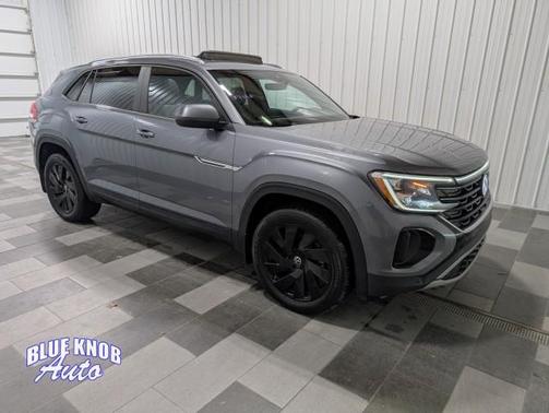 2024 Volkswagen Atlas Cross Sport 2.0T SE w/Technology 4MOTION