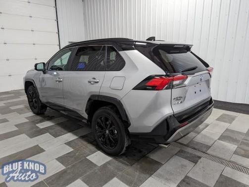 2024 Toyota RAV4 Hybrid SE