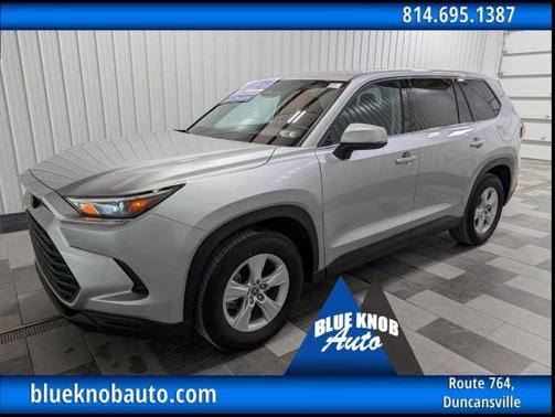 2025 Toyota Highlander LE