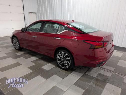 2025 Nissan Altima SL AWD