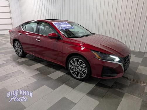 2025 Nissan Altima SL AWD