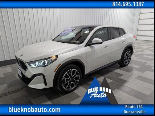 Mineral White Metallic 2026 BMW X2 xDrive28i