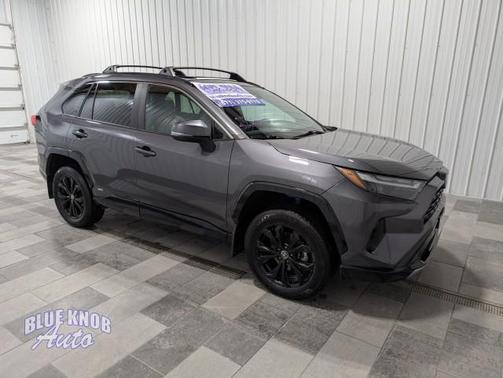 2022 Toyota RAV4 Hybrid SE