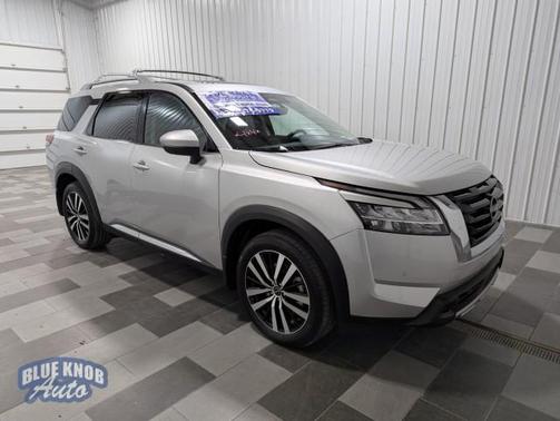 2024 Nissan Pathfinder Platinum 4WD