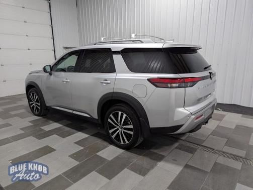 2024 Nissan Pathfinder Platinum 4WD