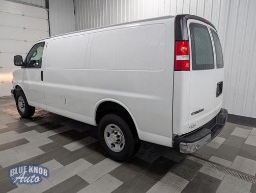 2024 Chevrolet Express 2500 RWD 2500 Regular Wheelbase WT