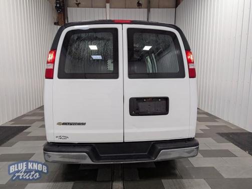 2024 Chevrolet Express 2500 RWD 2500 Regular Wheelbase WT