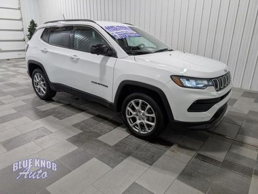 2022 Jeep Compass Latitude Lux
