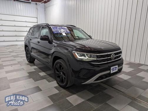 2022 Volkswagen Atlas 3.6L SE w/Technology