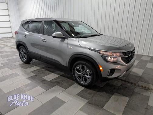 Steel Gray 2026 Kia Seltos LX