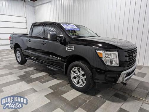 2024 Nissan Titan XD SV