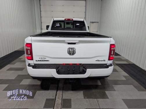 Bright White Clearcoat 2024 RAM 3500 Laramie Crew Cab 4x4 8' Box