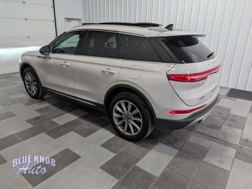 Ceramic Pearl Metallic Tri-Coat 2022 Lincoln Corsair Standard