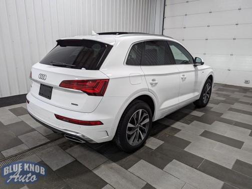 2023 Audi Q5 45 S line Premium
