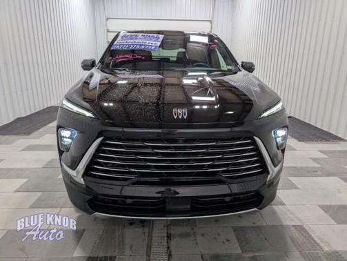 2025 Buick Enclave Preferred FWD