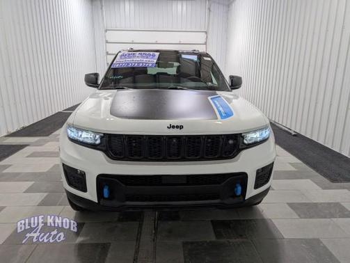2023 Jeep Grand Cherokee 4xe Trailhawk