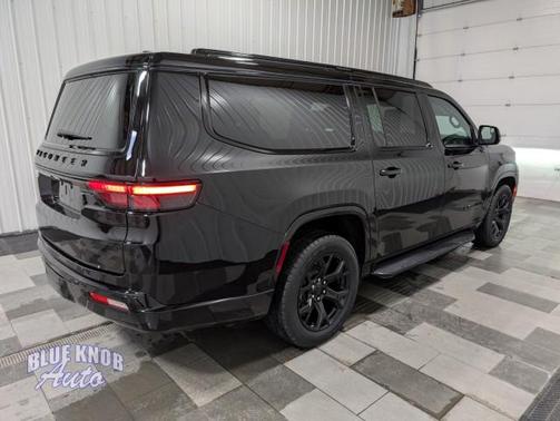 2024 Jeep Wagoneer L Series II Carbide