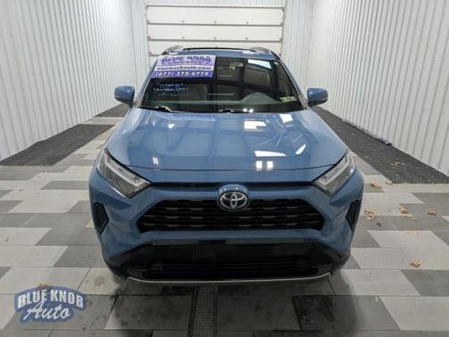 2022 Toyota RAV4 Hybrid SE