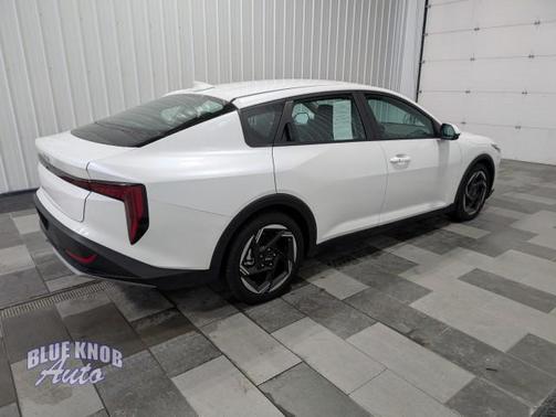 2025 Kia K4 EX