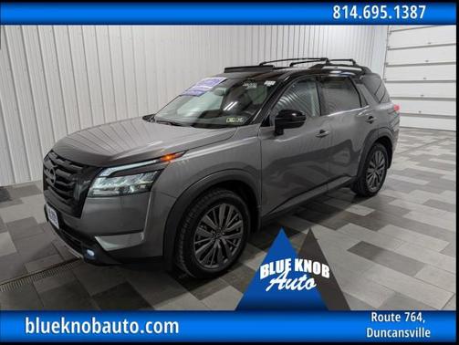2023 Nissan Pathfinder SL 4WD