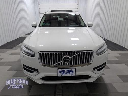 2025 Volvo XC90 B6 Plus 7-Seater