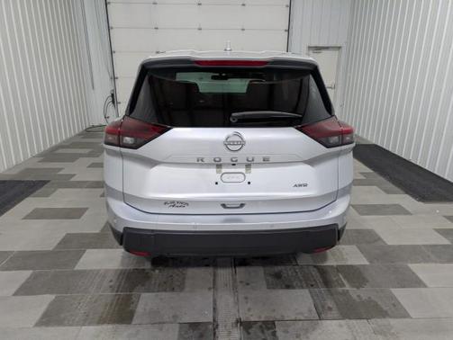 Brilliant Silver Metallic 2025 Nissan Rogue SV