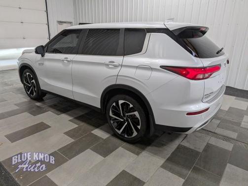 2023 Mitsubishi Outlander PHEV SE S-AWC
