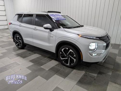 2023 Mitsubishi Outlander PHEV SE S-AWC