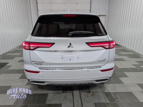 2023 Mitsubishi Outlander PHEV SE S-AWC