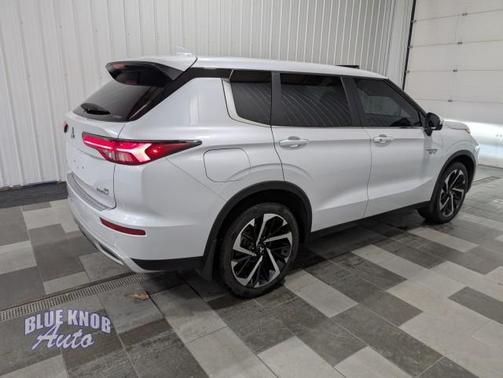 2023 Mitsubishi Outlander PHEV SE S-AWC