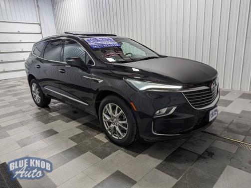 2023 Buick Enclave Essence AWD