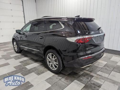 2023 Buick Enclave Essence AWD