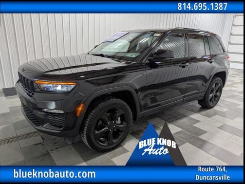 Diamond Black Crystal Pearlcoat 2023 Jeep Grand Cherokee Limited