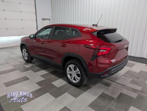 2025 Chevrolet Trax LS