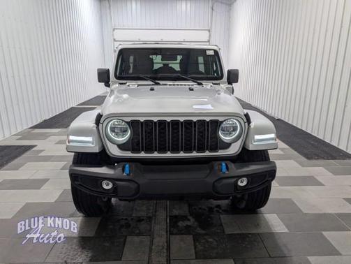 Silver Zynith Clearcoat 2024 Jeep Wrangler 4xe Sport S