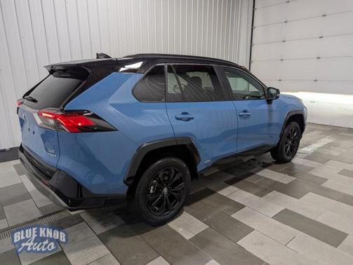 2024 Toyota RAV4 Hybrid SE
