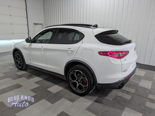 2024 Alfa Romeo Stelvio Ti