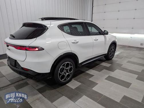 2024 Alfa Romeo Tonale Ti EAWD