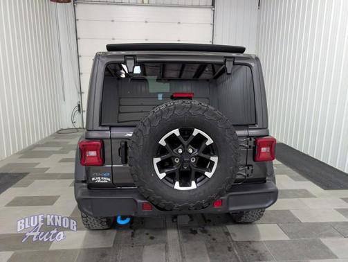 Granite Crystal Metallic Clearcoat 2025 Jeep Wrangler 4xe Rubicon