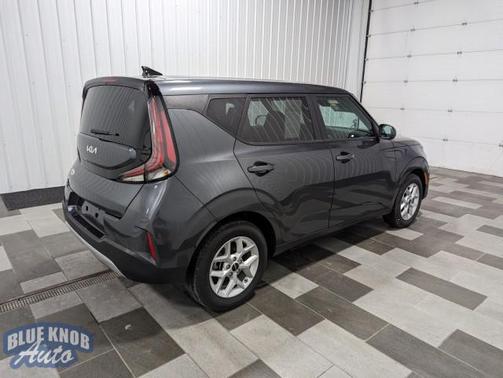 2024 Kia Soul LX