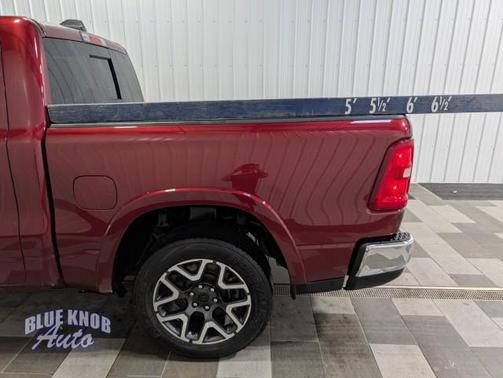 Delmonico Red Pearlcoat 2025 RAM 1500 Laramie