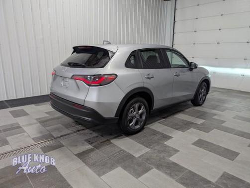 Solar Silver Metallic 2026 Honda HR-V LX