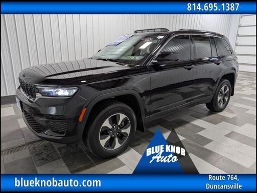 2023 Jeep Grand Cherokee Laredo